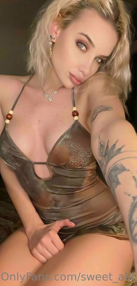 Sweet Aliceee pornstar sexy img