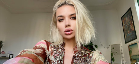 Sweet Aliceee hd pornstar pics