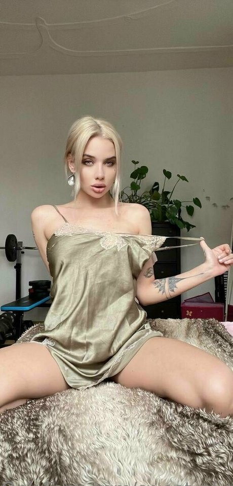 Sweet Aliceee star hot photos