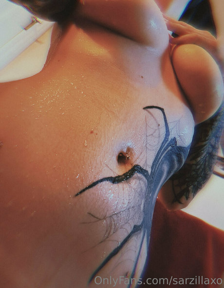 Sarzillaxo nude pornstar galleries