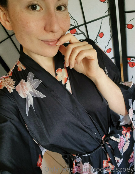 GoddessZoey star pretty archive