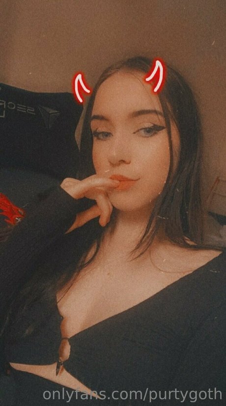 Purtygoth sexy star image