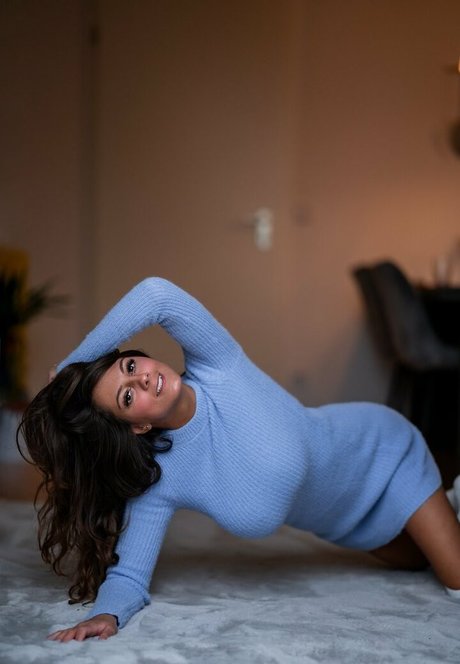 beach milf onlyfans pornographic image