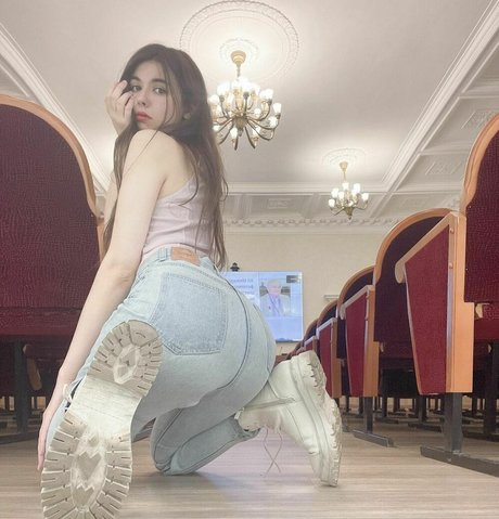 Ocumi model high quality images