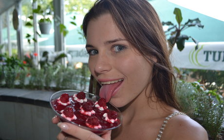 hottest young onlyfans naked image