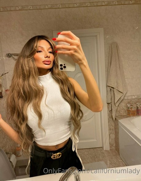 skinny shemale onlyfans pornos photo