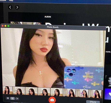 naked milf onlyfans exclusive picture