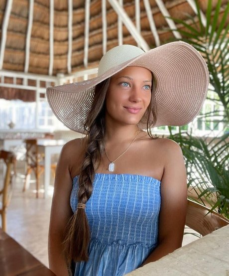 Britney Marie art actress pictures