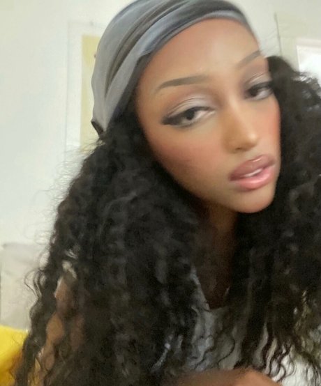 Solaya Ismail xxx pornstar photos