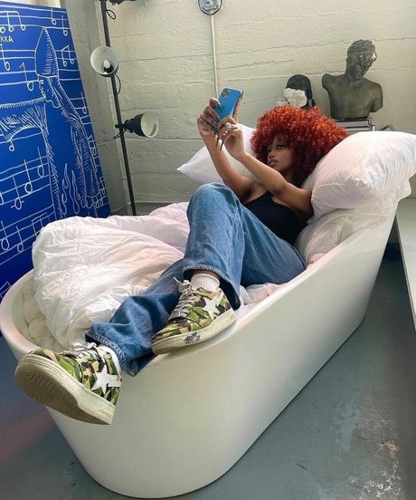 Solaya Ismail free model photos