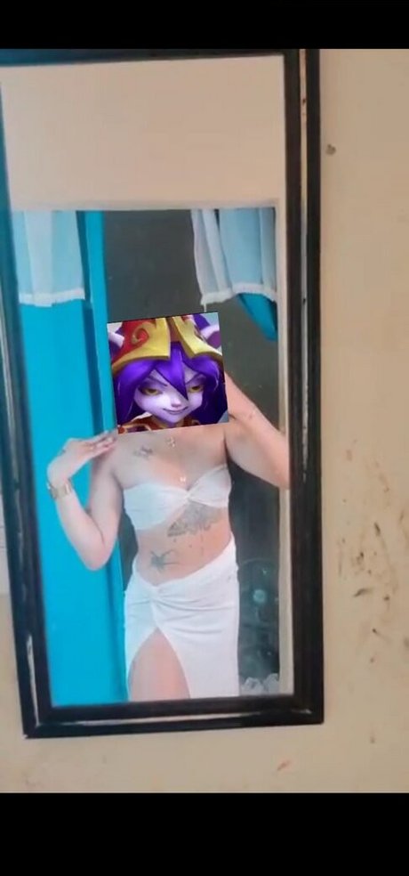 Agathabhabie art star photos