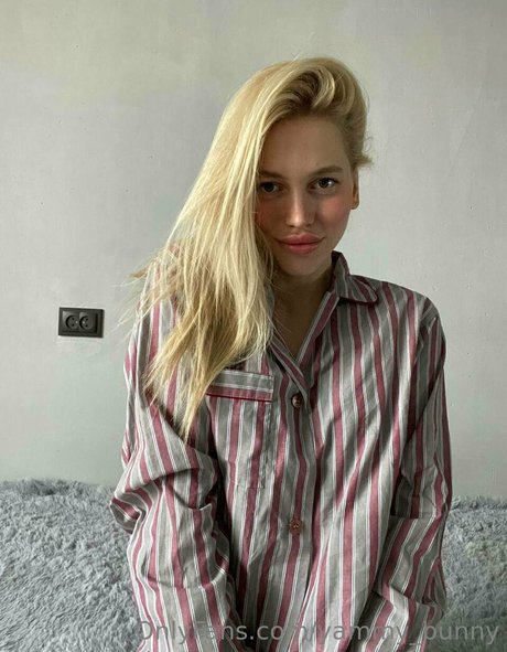 yammy bunny star erotic image