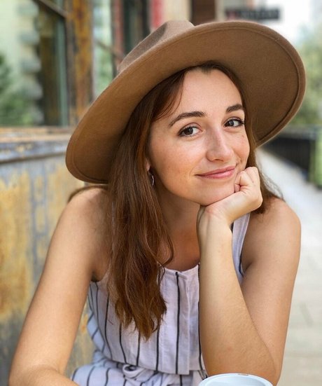 Sarah Lavender pornstar archive