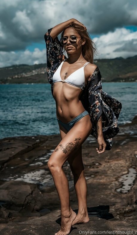 Lostinthought z model art gallery