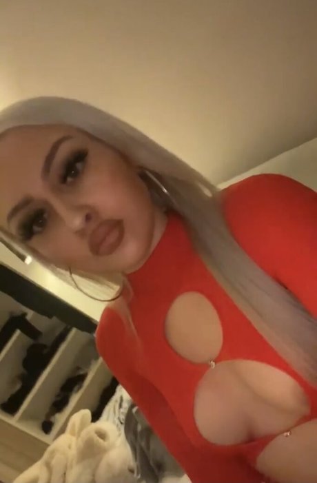 Alicia Bell pretty model image