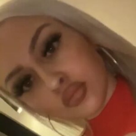 Alicia Bell beautiful model image