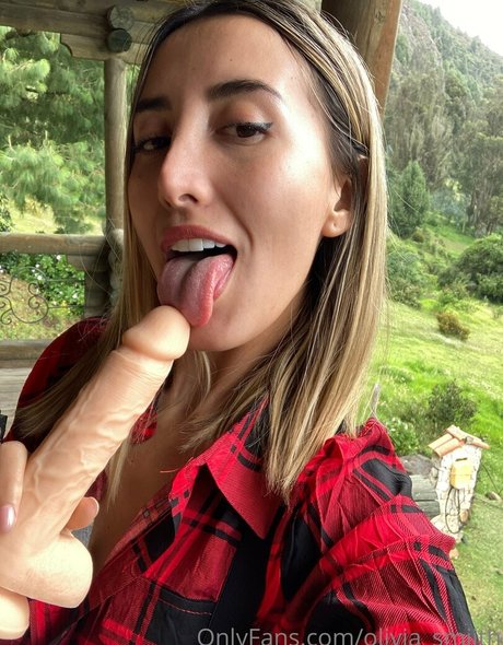 oliviasmiithfree model hd pic