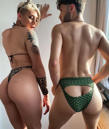 small pussy onlyfans sex picture