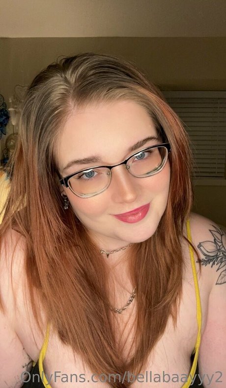 bellabaayyy2 naked pornstar picture