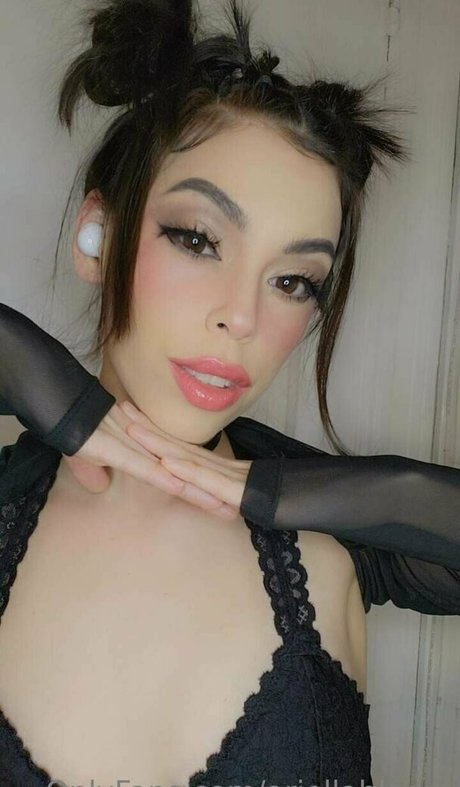 ariellabloom star free img