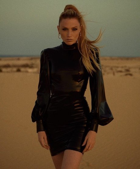 Miss Provocateur pornstar naked pics