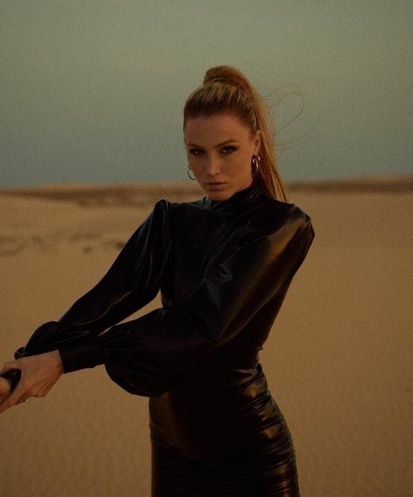 Miss Provocateur xxx model pictures