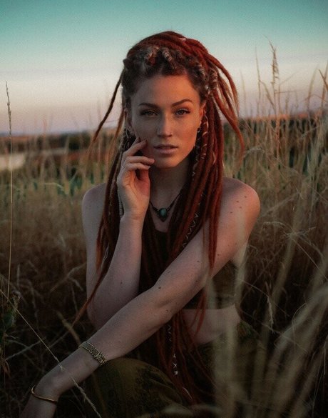 Miss Provocateur star hd picture