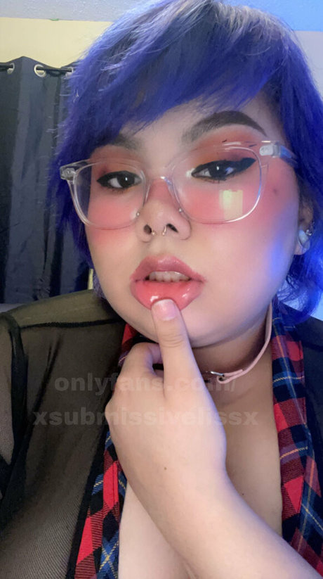 xsubmissivelissx art star image