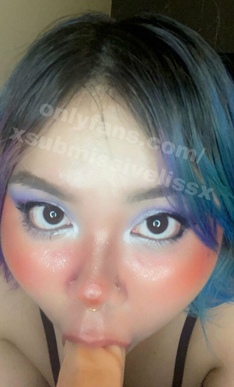 xsubmissivelissx nude model pictures