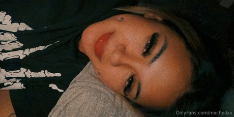 mxchellxx model erotic archive