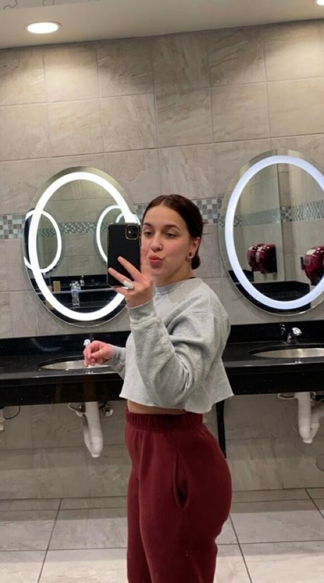 rhyrhyie model porn image