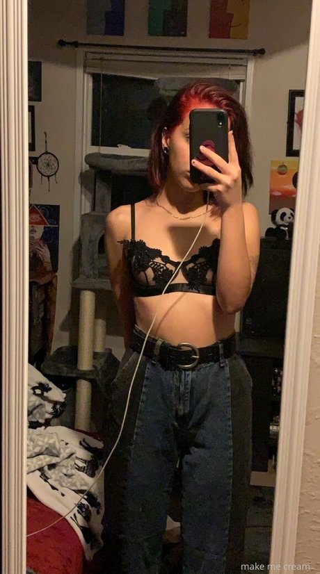 rhyrhyie exclusive star pictures