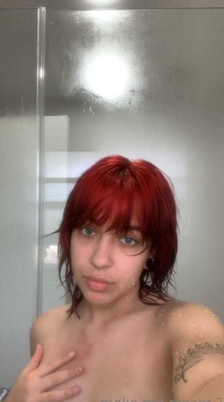 rhyrhyie model sexy image