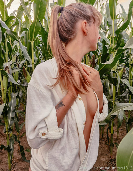 youmeus1312 actress photos