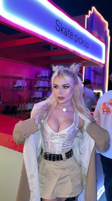 emmanorton top actress gallery