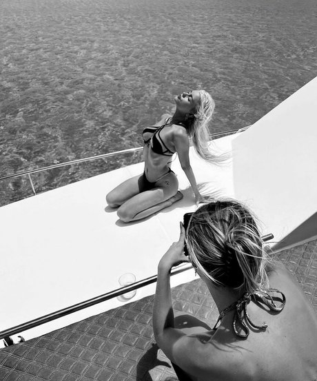 emmanorton model nice picture