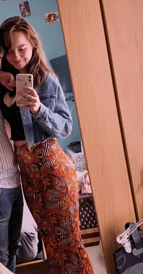 Laura Anne star erotic pics