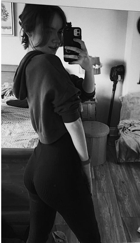 Laura Anne pretty pornstar pictures