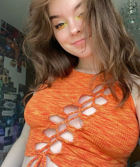 Laura Anne model pretty galleries