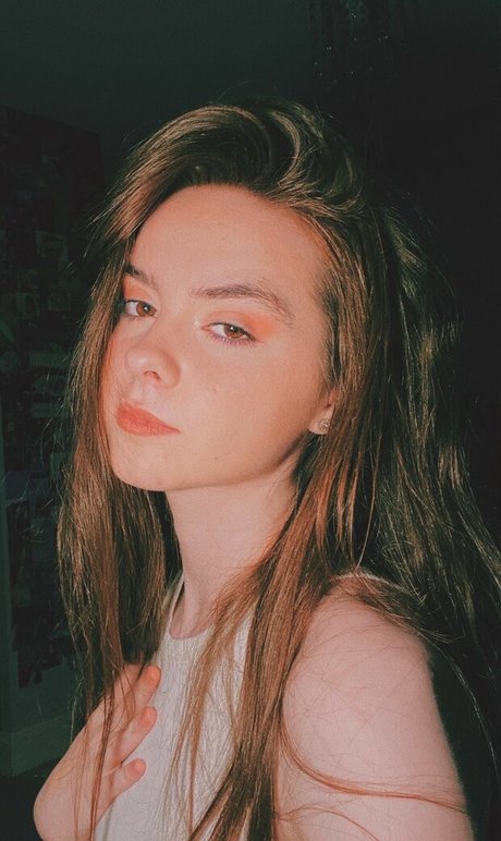 Laura Anne pornstar art galleries