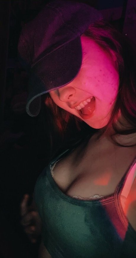 Laura Anne best model picture