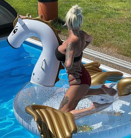 Deminecka free star img