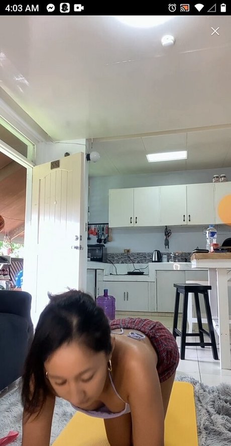 beautiful blonde onlyfans free nude images