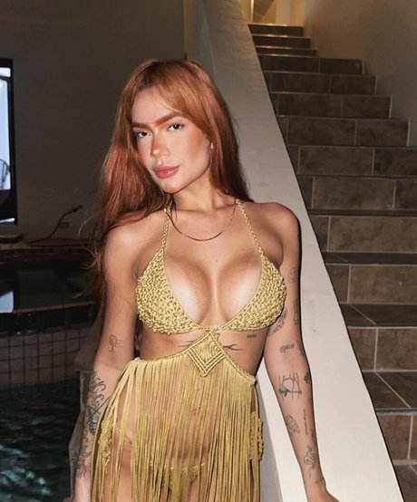 Lara Silva free star photo