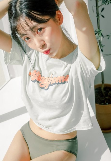 lesbian fingering onlyfans art porn photos