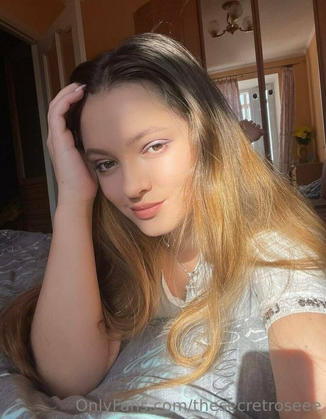 thesecretroseee sexy star galleries