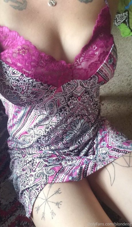 blondeog nude actress images