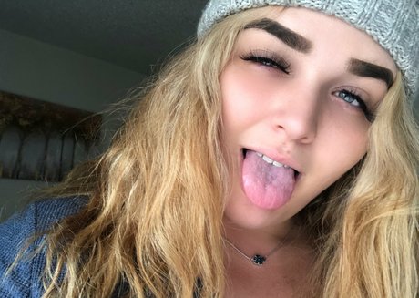 blonde hairy pussy onlyfans hd photo