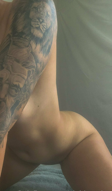 Siobhanuncensored star nude pictures