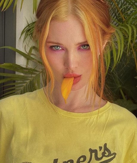 college girl onlyfans beautiful nude image